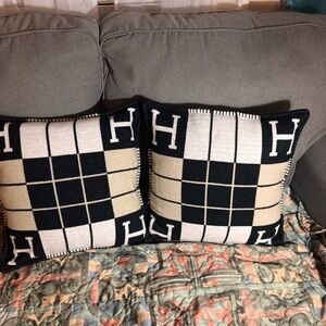 Hermès Avalon III PM cushion set of 2 45*45cm